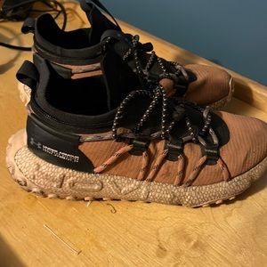 Under Armour fat tire hovr shoes 9.5